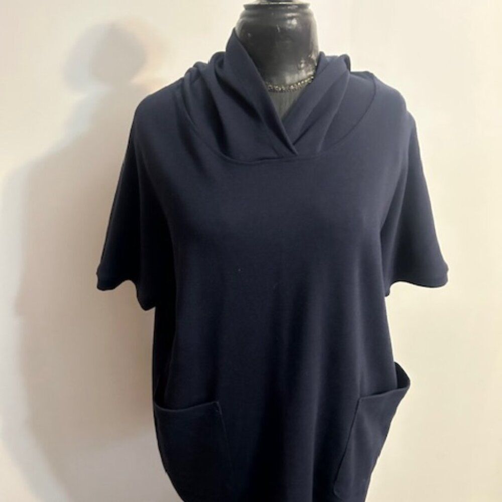 Jane and Delancey Navy Blue short-sleeve front pockets hoodie, size L